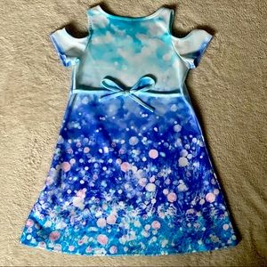 Girls dress